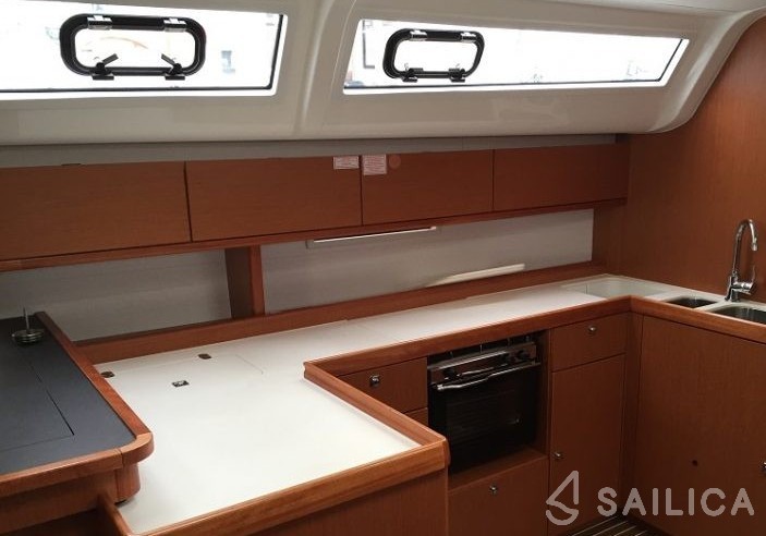 Bavaria 51 Cruiser - Yacht Charter Sailica