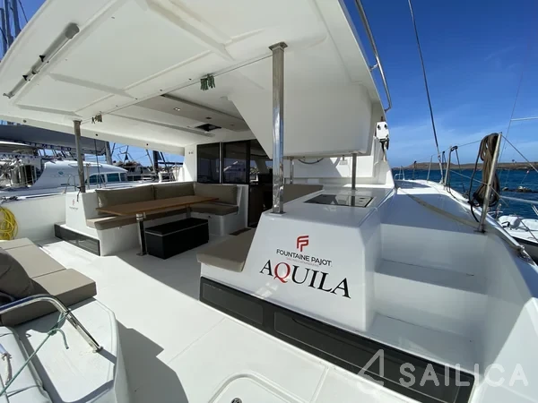 Lucia 40 - Yacht Charter Sailica