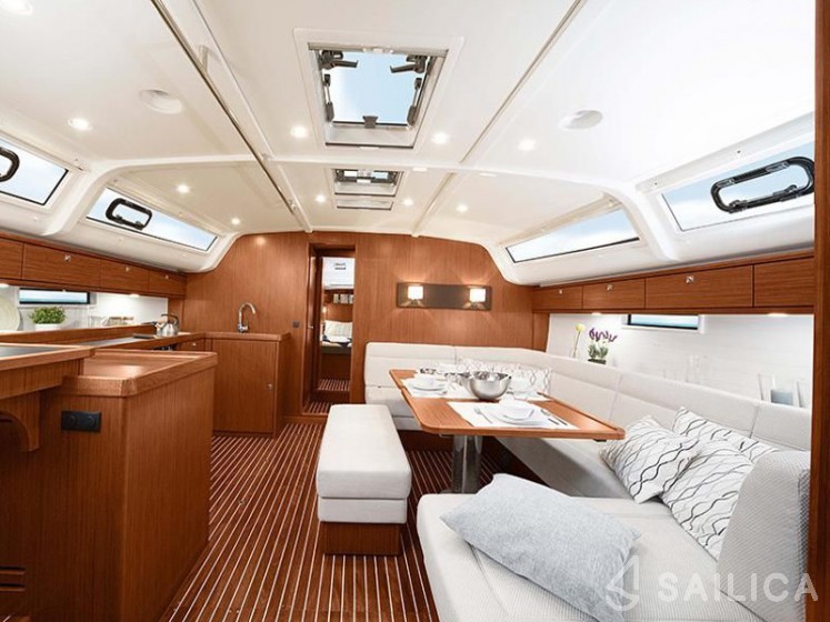Bavaria 51 Cruiser - Yacht Charter Sailica