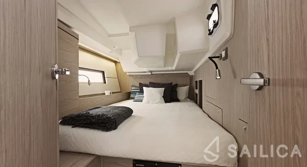 Oceanis 46.1 - Yacht Charter Sailica