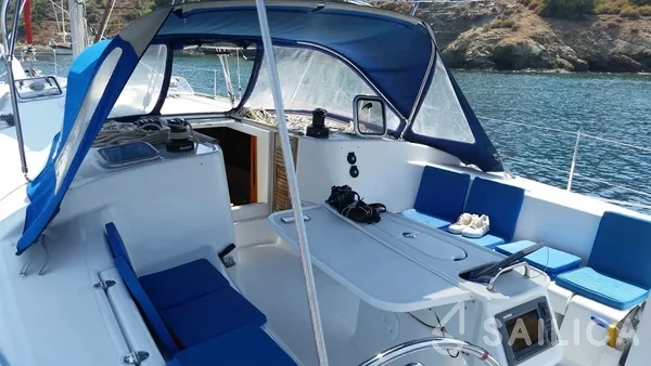 Cyclades 50.5 - Yacht Charter Sailica