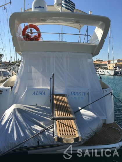 Azimut 46 - Yacht Charter Sailica