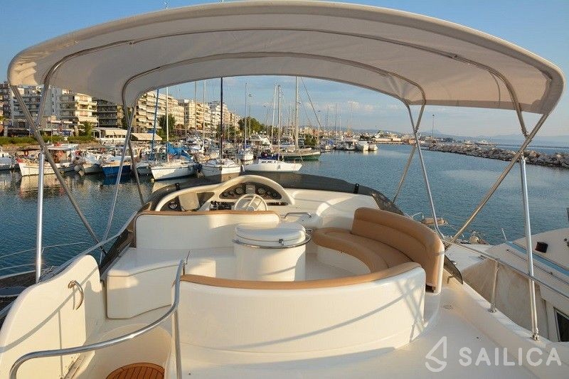 Azimut 46 - Yacht Charter Sailica