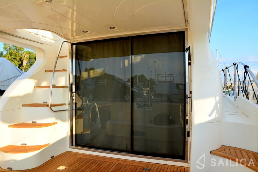 Azimut 46 - Yacht Charter Sailica