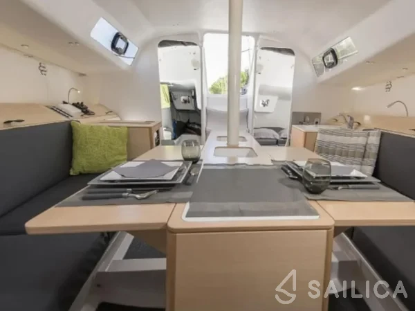 Pogo 30 - Yacht Charter Sailica