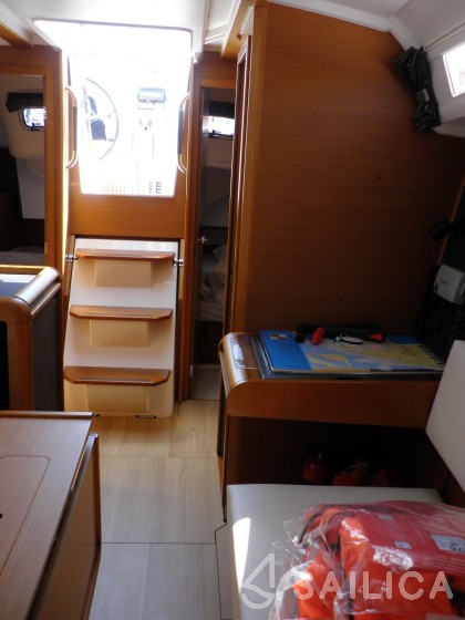 Sun Odyssey 349 - Yacht Charter Sailica