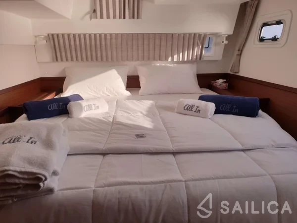 Lagoon 42 - Yacht Charter Sailica