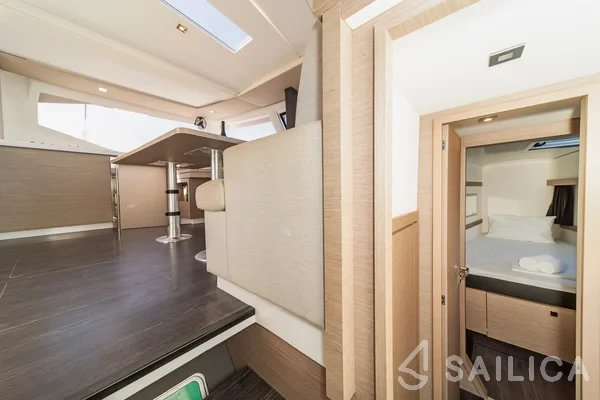 Lucia 40 - Yacht Charter Sailica