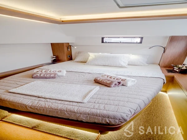 Lagoon 46  - Yacht Charter Sailica