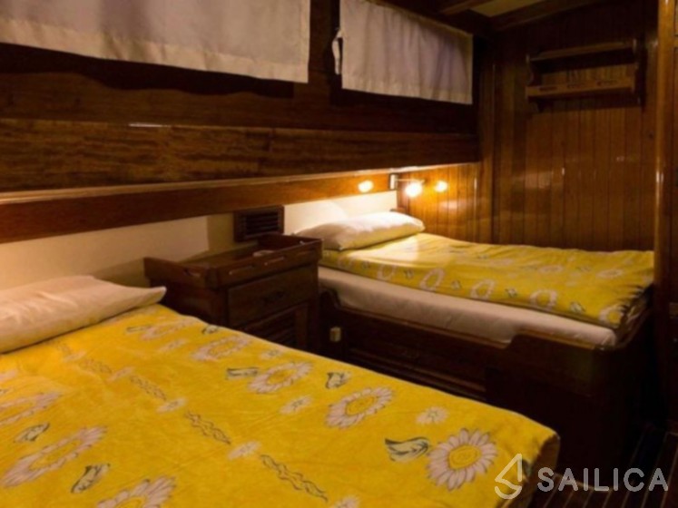 Gulet - Yacht Charter Sailica