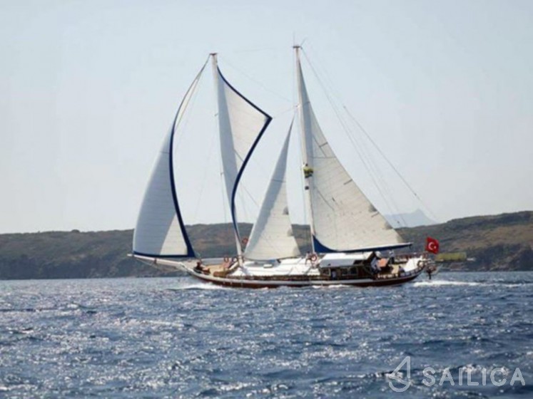 Gulet - Yacht Charter Sailica