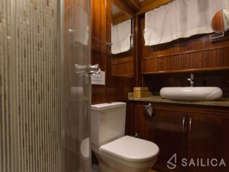 Gulet - Yacht Charter Sailica