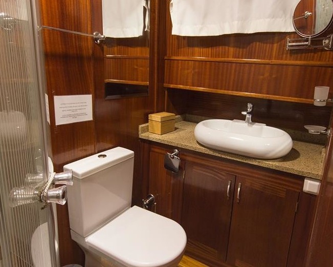 Gulet - Yacht Charter Sailica
