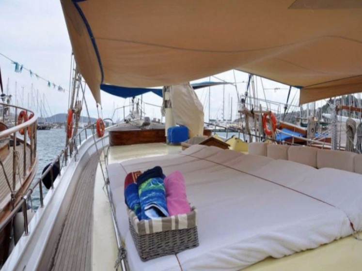 Gulet - Yacht Charter Sailica