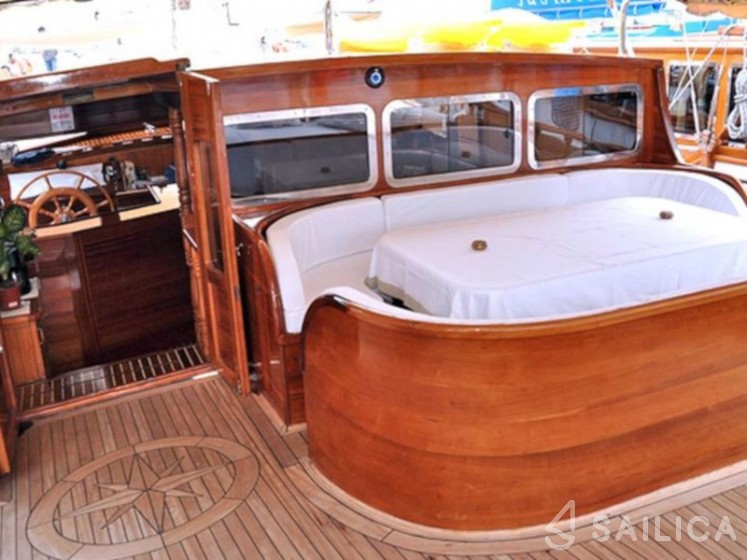 Gulet - Yacht Charter Sailica