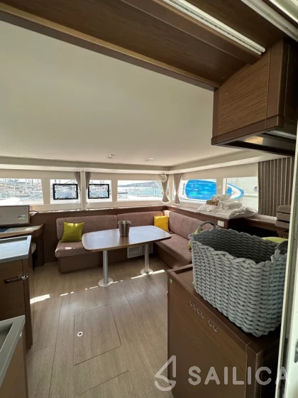 Lagoon 450 - Yacht Charter Sailica