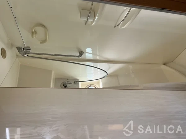Sealine S 42 - Yacht Charter Sailica