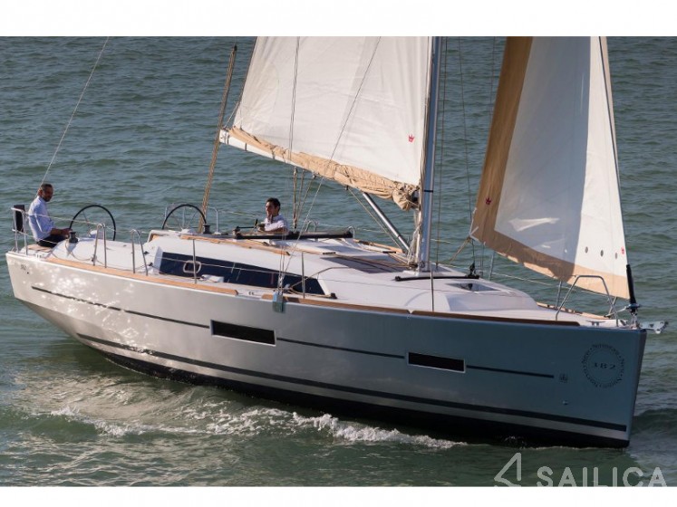 Dufour 382 GL - Yacht Charter Sailica