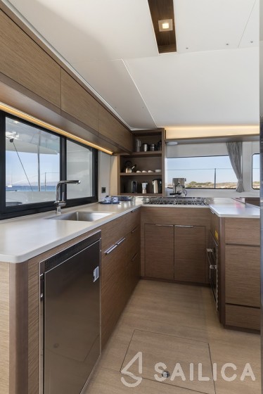 Lagoon 46  - Yacht Charter Sailica