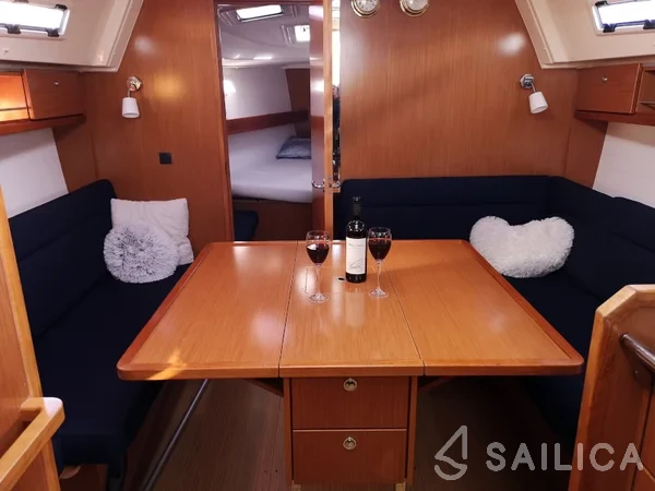 Bavaria 36 - Yacht Charter Sailica