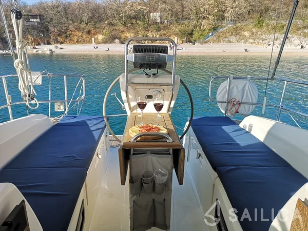 Bavaria 36 - Yacht Charter Sailica