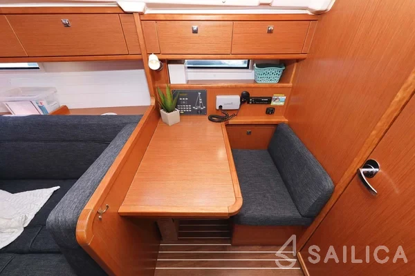 Bavaria 41 Cruiser - Yacht Charter Sailica