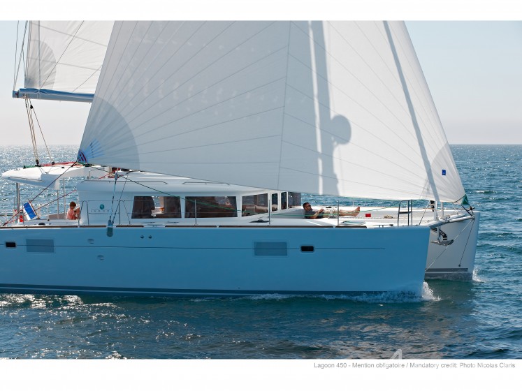 Lagoon 450 - Yacht Charter Sailica