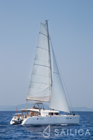 Lagoon 450 - Yacht Charter Sailica