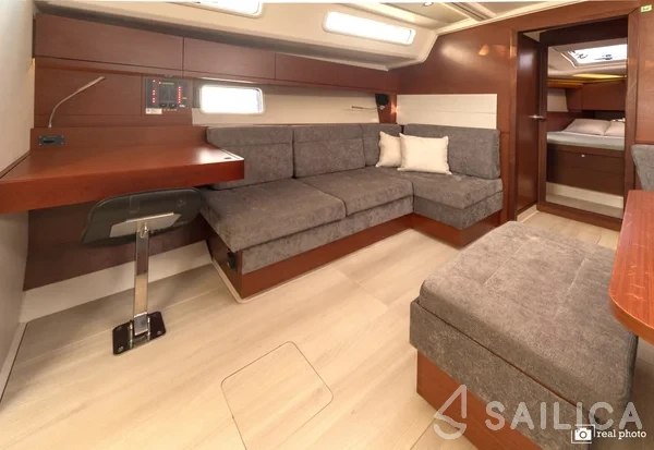 Hanse 458 - Yacht Charter Sailica
