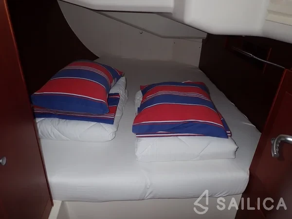 Hanse 455 - Yacht Charter Sailica