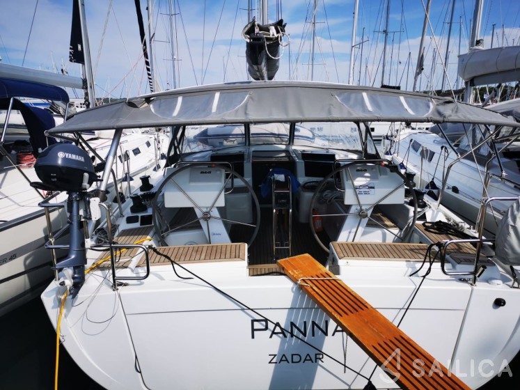 Hanse 455 - Yacht Charter Sailica