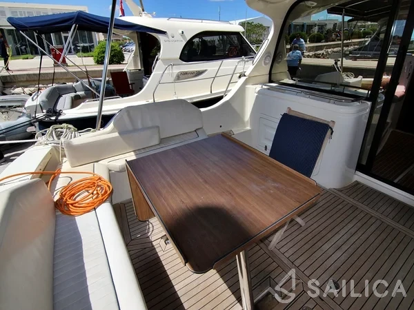 Adriana 44 - Yacht Charter Sailica