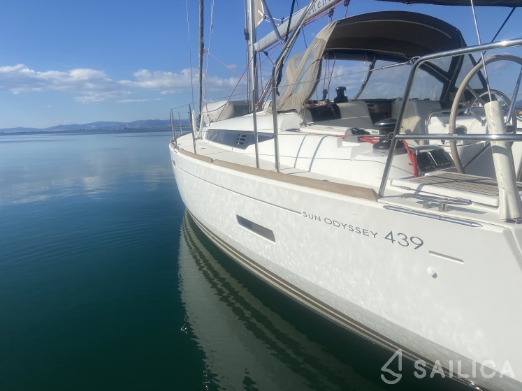 Sun Odyssey 439 - Yacht Charter Sailica