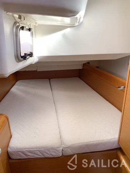 Sun Odyssey 439 - Yacht Charter Sailica