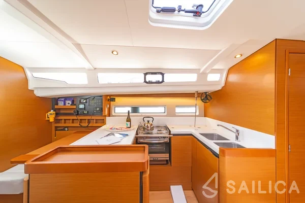 Sun Odyssey 440 - Yacht Charter Sailica