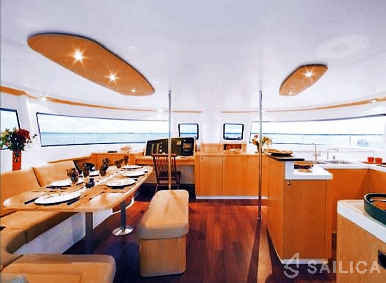 Salina 48 - Yacht Charter Sailica