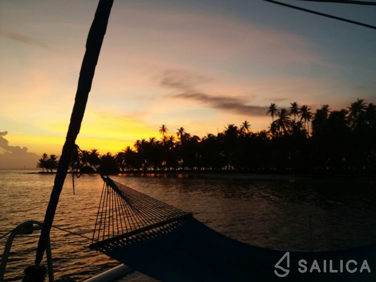 Salina 48 - Yacht Charter Sailica