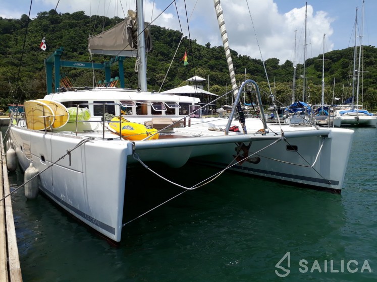 Lagoon 500 - Yacht Charter Sailica