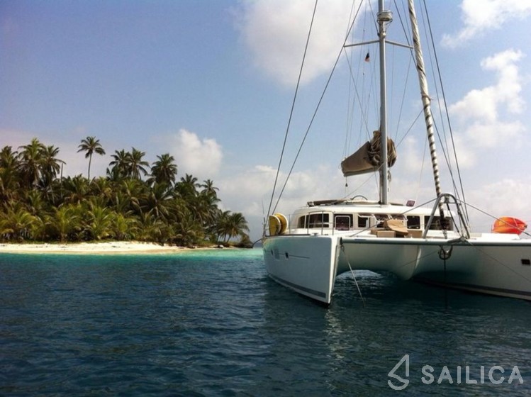 Lagoon 500 - Yacht Charter Sailica