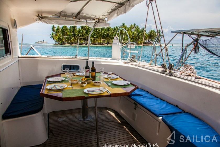 Nautitech 44 - Yacht Charter Sailica