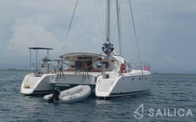 Nautitech 44 - Yacht Charter Sailica