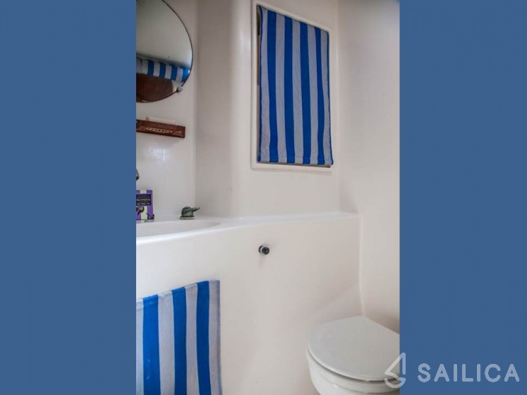 Nautitech 44 - Yacht Charter Sailica