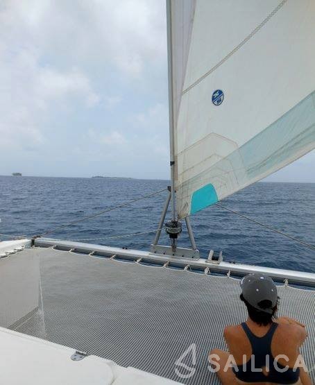 Nautitech 40 open NEW - 4 + 2 cab. - Yacht Charter Sailica
