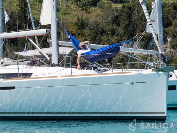 Sun Odyssey 389 - Yacht Charter Sailica