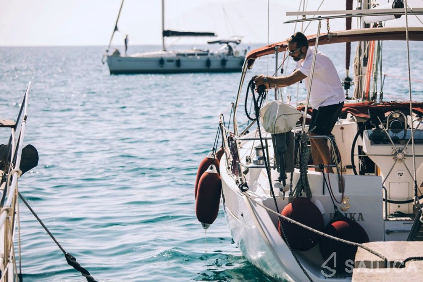 Oceanis 411 Clipper - Yacht Charter Sailica