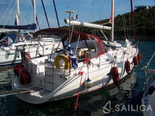 Oceanis 411 Clipper - Yacht Charter Sailica