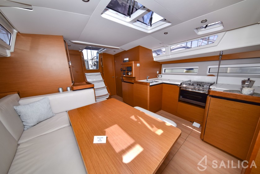 Sun Odyssey 490 - Yacht Charter Sailica