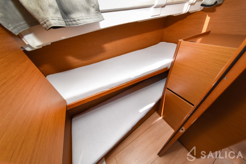Sun Odyssey 490 - Yacht Charter Sailica