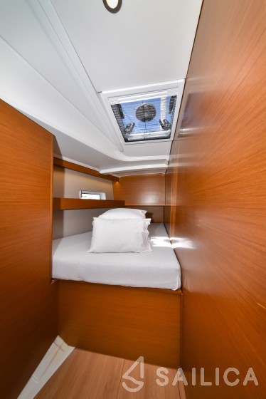 Sun Odyssey 490 - Yacht Charter Sailica