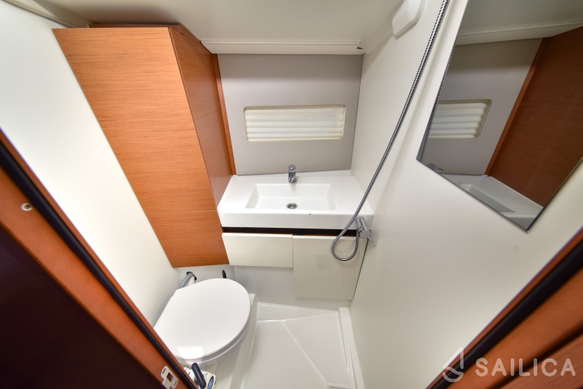 Sun Odyssey 490 - Yacht Charter Sailica